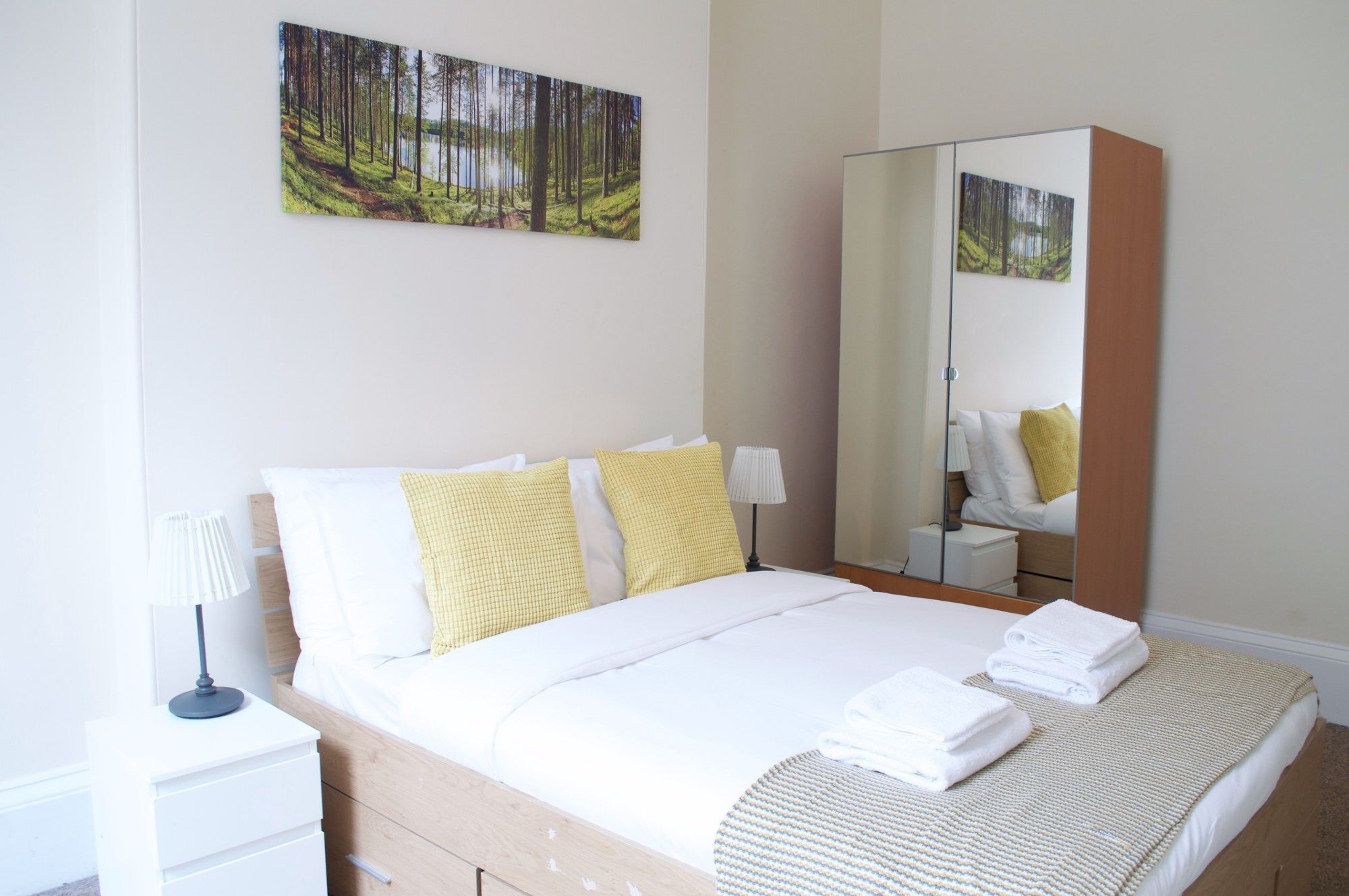3 Bedroom Apartment Accommodates 8 EDI Buitenkant foto